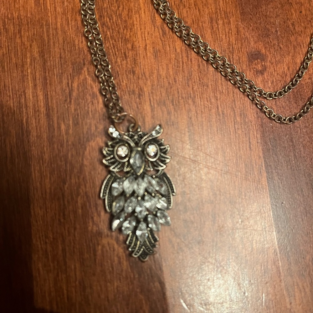 AERO 1987 Elegant Owl Pendant Necklace